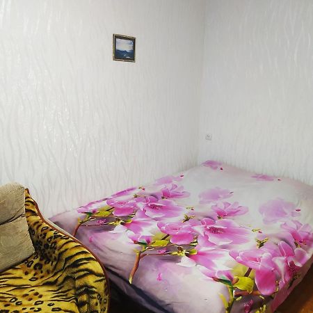 1-Комн. Квартира В Центре Возле Козак Палаца! Zaporizhia 외부 사진